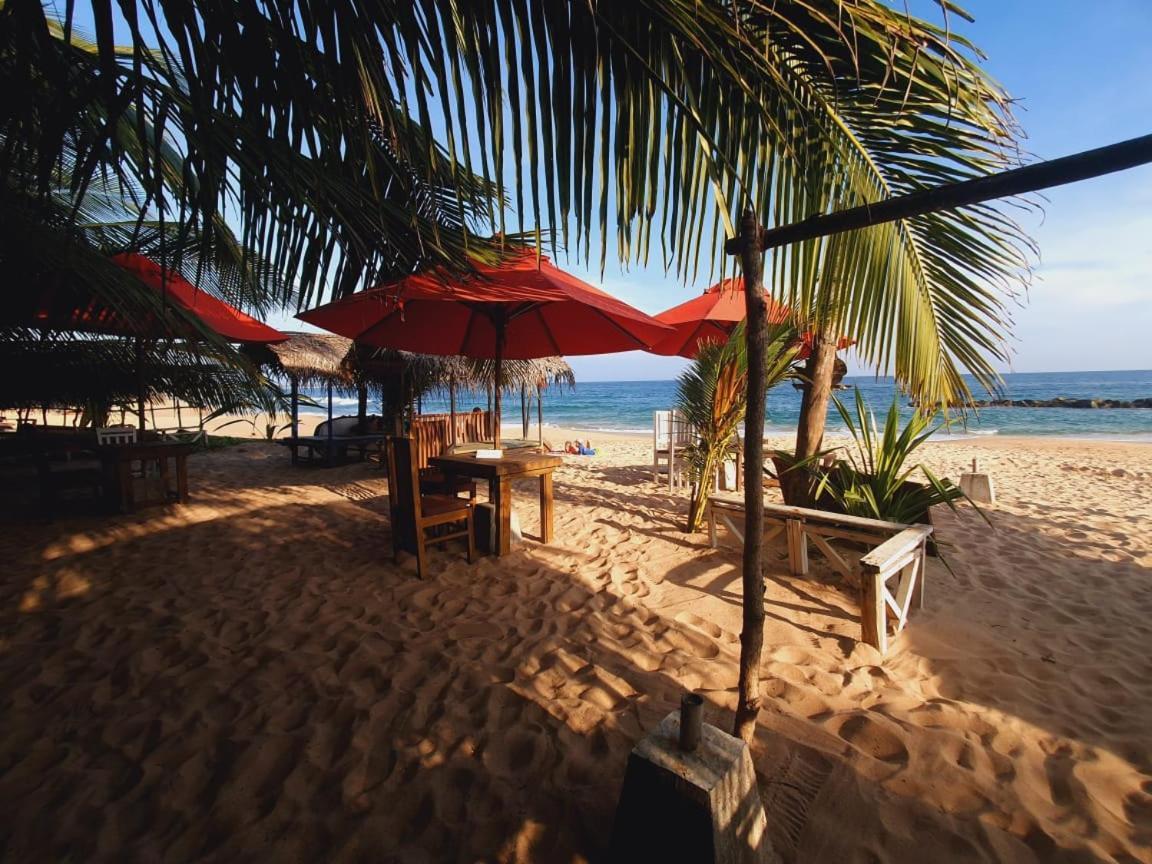 Blue Horizon Beach Hotel Tangalle Luaran gambar